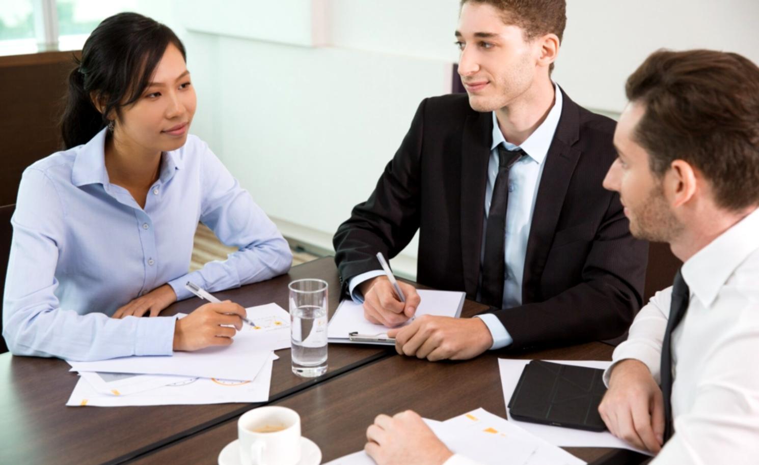 Pinecrestway team member providing personalized CRM training and ongoing support to Canadian business client